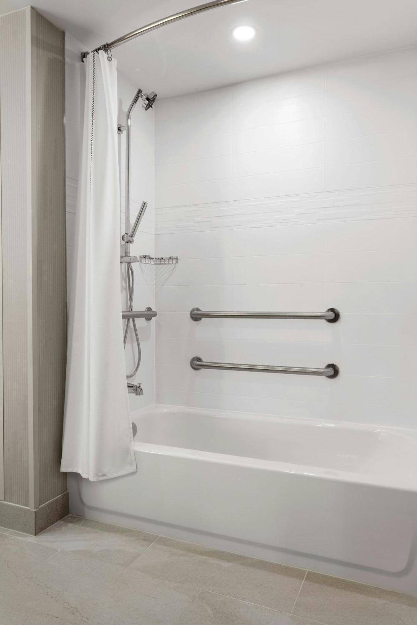 Delta Hotels By Marriott Indianapolis Airport Esterno foto