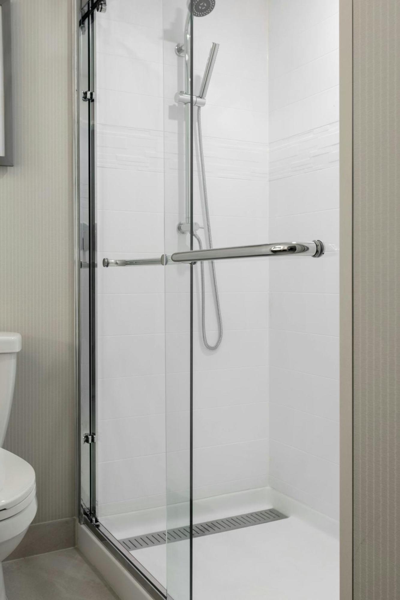 Delta Hotels By Marriott Indianapolis Airport Esterno foto
